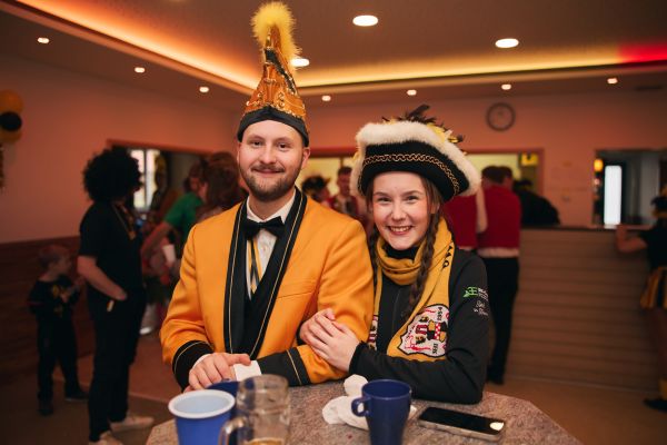 2026-02-14-rkg-kinderfasching-0642e67eeee-0638-3fb2-d714-62dcb54239c831C78B19-08FD-9B9C-CA66-0700421F3115.jpg