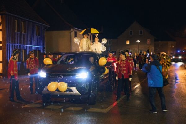 mittel-2025-11-15-rkg-karnevalseroeffnung-lg-059760BEB68-2175-D793-20BB-DAD6A3D2D357.jpeg