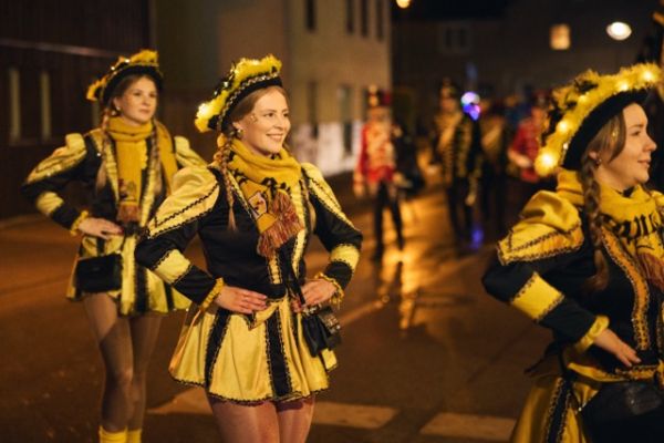 mittel-2025-11-15-rkg-karnevalseroeffnung-lg-0654de67672-79a7-62c6-42b0-57059abc77bb2F1ACDBD-A7F9-B2ED-6C47-DBBC525502C1.jpeg