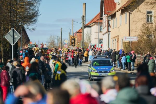 mittel-2026-02-15-rkg-karnevalsumzug-01-010589743ac-16ed-bb3b-3194-c4d931687047CB31EB1C-046E-7388-8B98-AF05DAEE05E3.jpeg