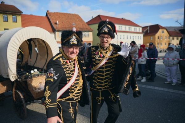 mittel-2026-02-15-rkg-karnevalsumzug-01-071980cac85-10e7-f5ca-8666-ad25cef8cf8329160BED-D525-114C-948A-84E0F723395C.jpeg