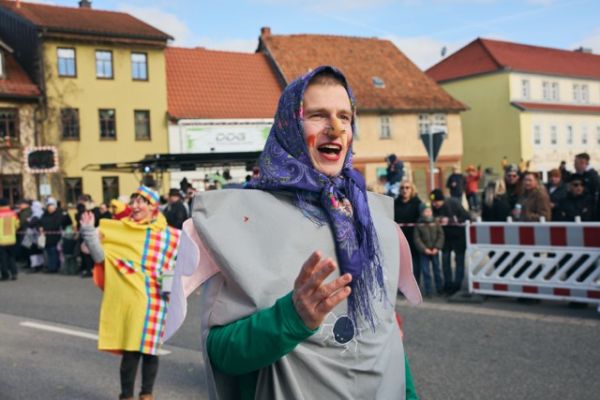 mittel-2026-02-15-rkg-karnevalsumzug-01-1259a412d22-9dbc-5e24-157b-308da04bab30DCDCF253-A977-1C20-C0F6-B10087B44857.jpeg