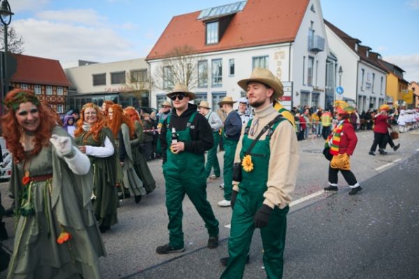 mittel-2026-02-15-rkg-karnevalsumzug-01-219BBCF1C70-B5DF-486C-15D8-62813C3B6889.jpeg