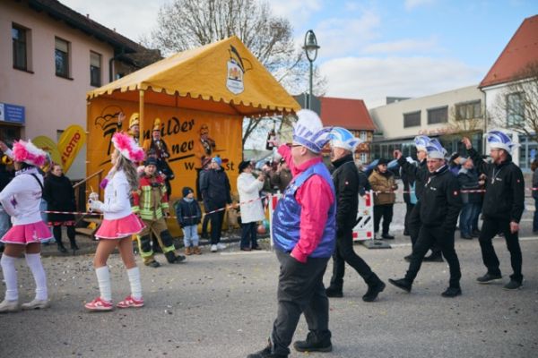 mittel-2026-02-15-rkg-karnevalsumzug-01-232ef0810f5-990b-842a-7071-9497e60fa921C372F544-2FEE-37A7-9FB5-9DCD44845AEC.jpeg